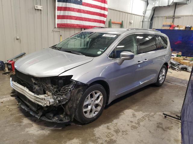 CHRYSLER PACIFICA T 2018 with VIN 2C4RC1EG4JR104508 - Photo from auction