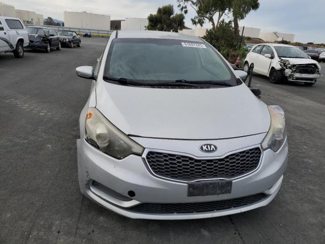 Photo 5 from auction – 2016 KIA FORTE LX with VIN KNAFK4A68G5574659