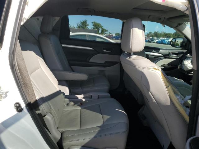 Photo 11 from auction – 2018 TOYOTA HIGHLANDER with VIN 5TDKZRFH6JS533386