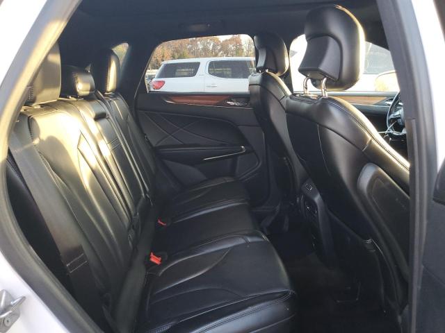 Photo 11 from auction – 2018 LINCOLN MKC RESERV with VIN 5LMCJ3D98JUL19119