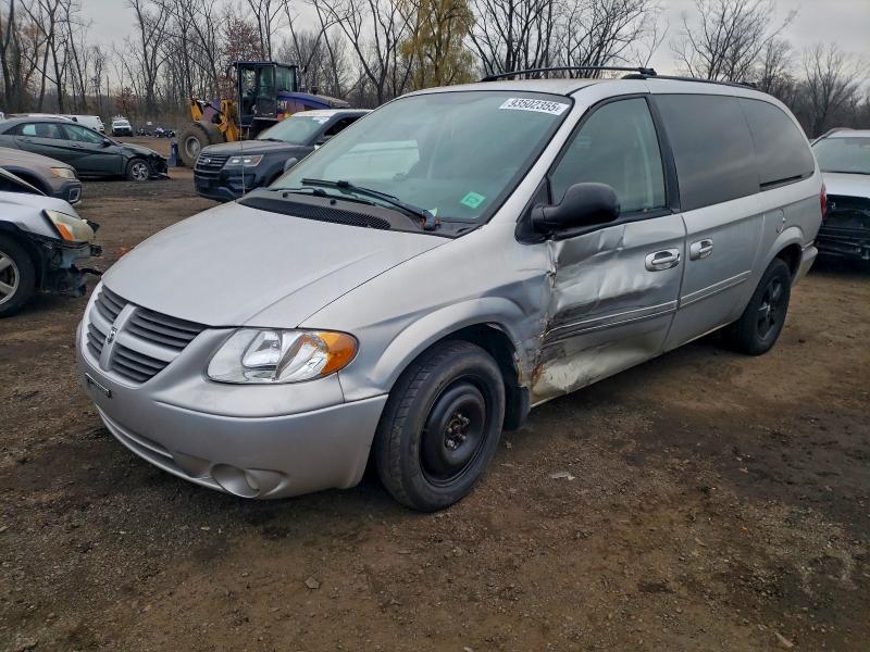 DODGE GRAND CARA 2007 with VIN 2D4GP44L37R318994 - Photo from auction