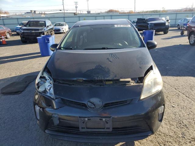 Photo 5 from auction – 2013 TOYOTA PRIUS with VIN JTDKN3DU3D5682244