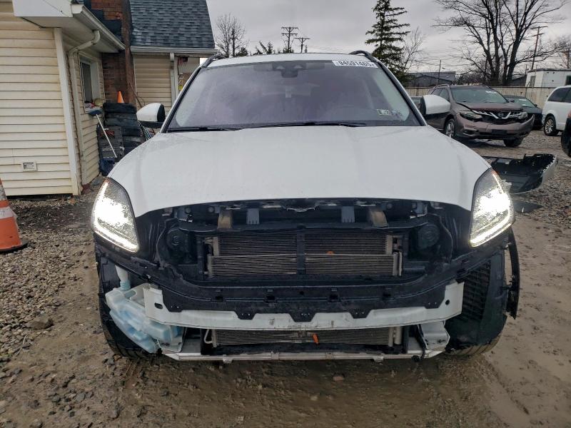 Photo 5 from auction – 2020 JAGUAR E-PACE SE with VIN SADFP2FX1L1013106