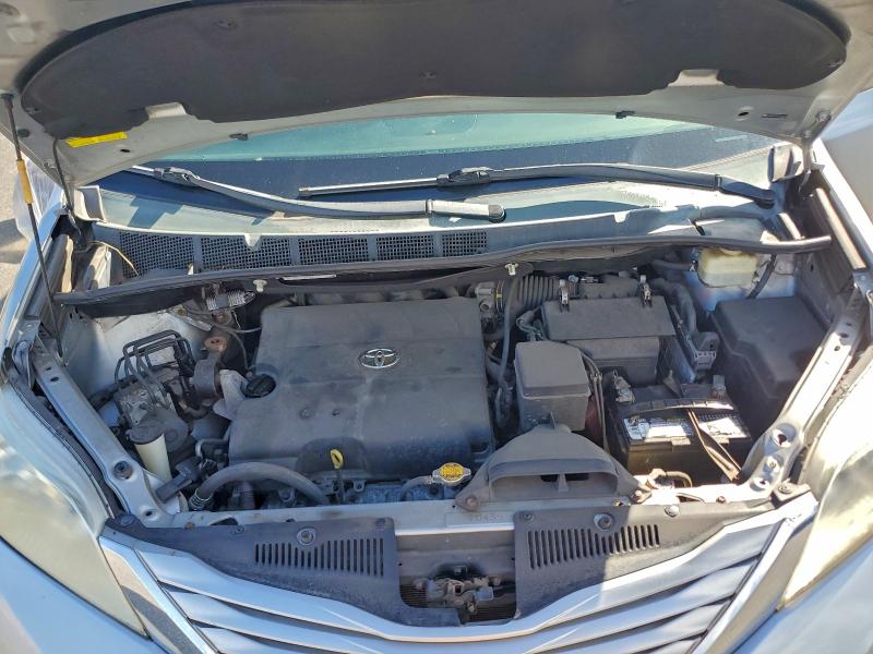 Photo 12 from auction – 2015 TOYOTA SIENNA LE with VIN 5TDKK3DC4FS531121
