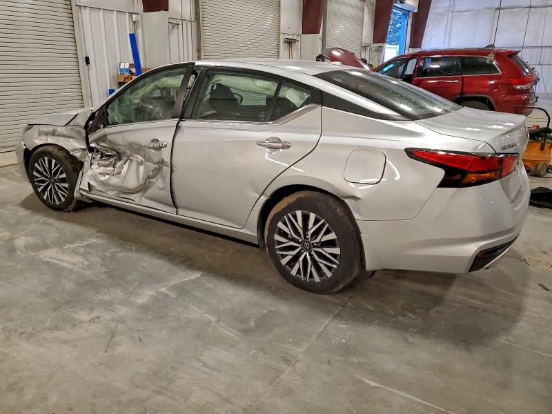 Photo 2 from auction – 2024 NISSAN ALTIMA SV with VIN 1N4BL4DW2RN300201