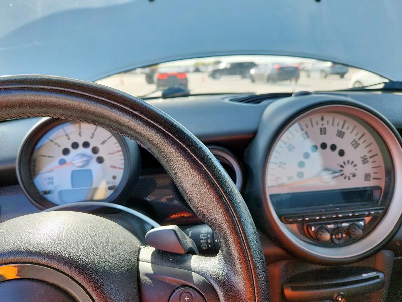 Photo 9 from auction – 2012 MINI COOPER S with VIN WMWSV3C55CT387213