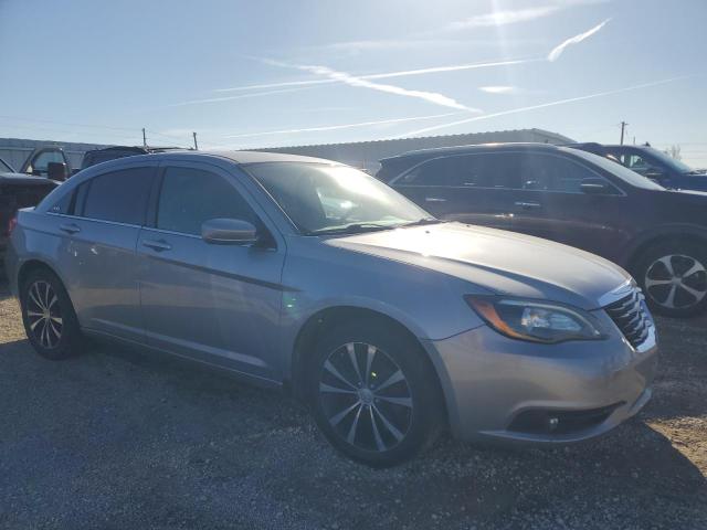Photo 4 from auction – 2014 CHRYSLER 200 TOURIN with VIN 1C3CCBBB6EN171462