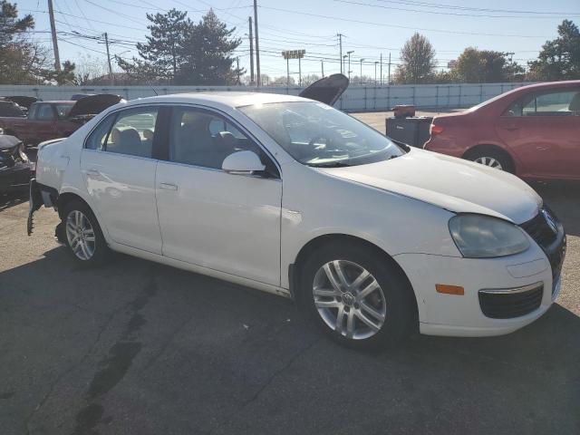 Photo 4 from auction – 2007 VOLKSWAGEN JETTA WOLF with VIN 3VWEF71K47M054855