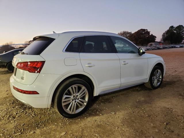 Photo 3 from auction – 2018 AUDI Q5 PREMIUM with VIN WA1BNAFY8J2007713