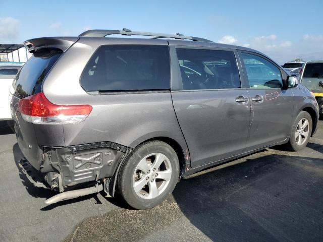 Photo 3 from auction – 2013 TOYOTA SIENNA LE with VIN 5TDKK3DC9DS311583