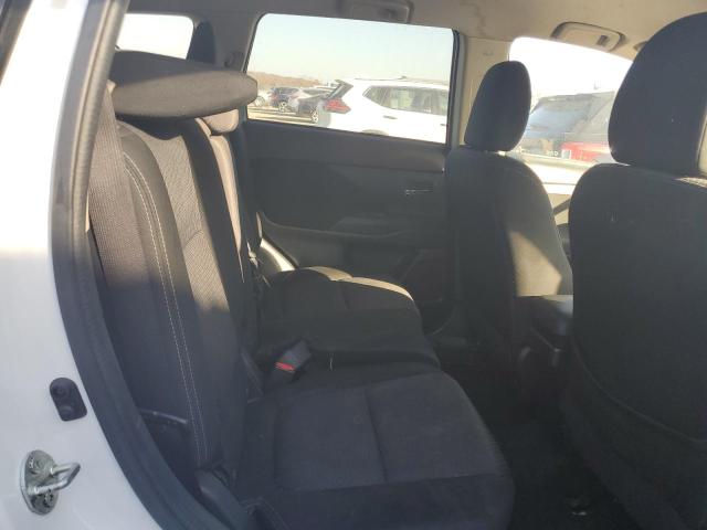Photo 11 from auction – 2017 MITSUBISHI OUTLANDER with VIN JA4AZ3A31HZ046054