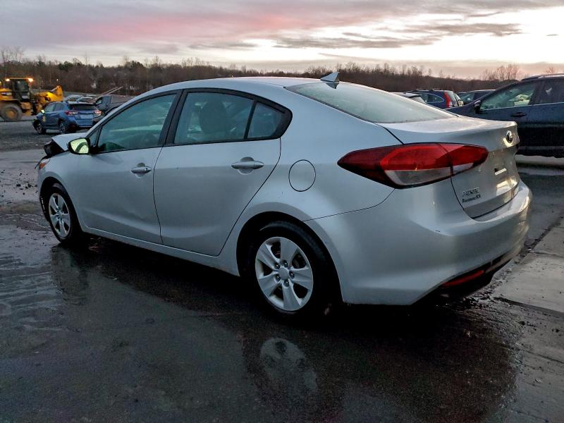 Photo 2 from auction – 2017 KIA FORTE LX with VIN 3KPFK4A74HE046120