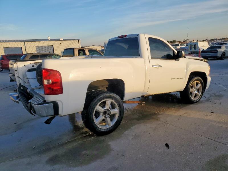 Photo 3 from auction – 2008 CHEVROLET SILVERADO with VIN 1GCEC14X68Z187357