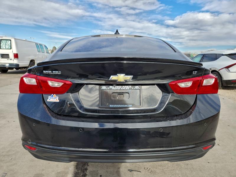 Photo 6 from auction – 2017 CHEVROLET MALIBU LT with VIN 1G1ZE5ST8HF210960