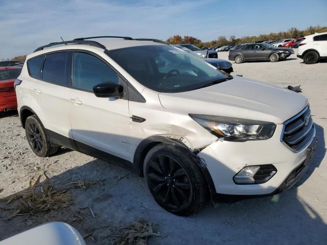 Photo 4 from auction – 2018 FORD ESCAPE with VIN 1FMCU0GD1JUA22895