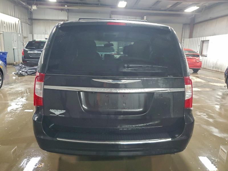Photo 6 from auction – 2014 CHRYSLER TOWN & COU with VIN 2C4RC1CG6ER201539