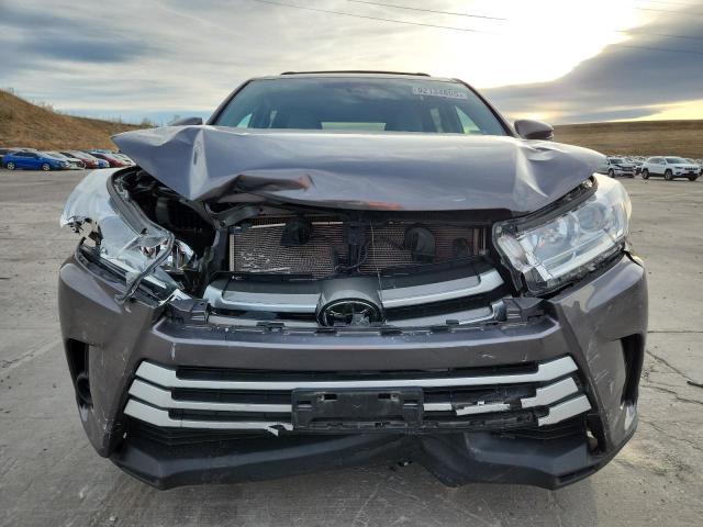Photo 5 from auction – 2019 TOYOTA HIGHLANDER with VIN 5TDBZRFH0KS722326