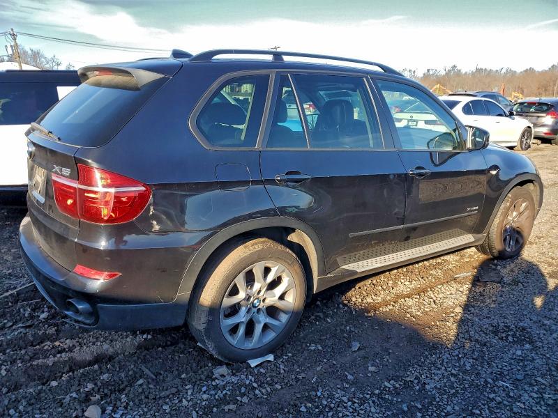 Photo 3 from auction – 2013 BMW X5 with VIN 5UXZV4C5XD0B01657