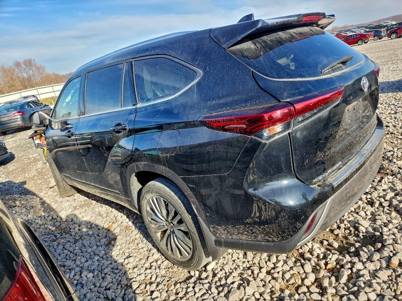 Photo 2 from auction – 2021 TOYOTA HIGHLANDER with VIN 5TDFZRBH8MS071134