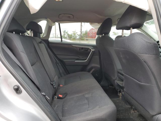 Photo 11 from auction – 2019 TOYOTA RAV4 LE with VIN 2T3F1RFV2KW003625