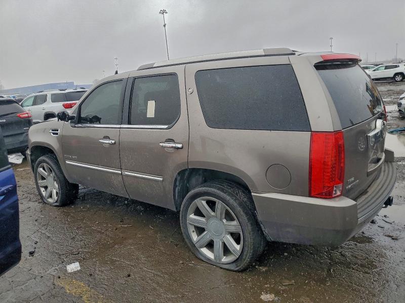 Photo 2 from auction – 2011 CADILLAC ESCALADE P with VIN 1GYS4DEF3BR311531