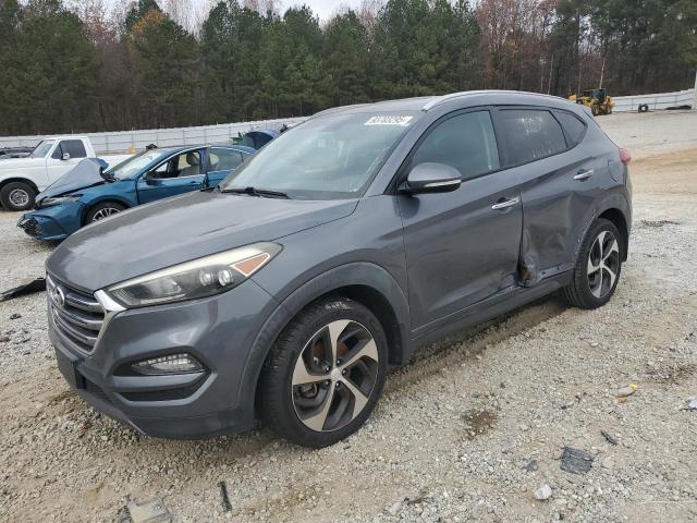 HYUNDAI TUCSON LIM 2016 with VIN KM8J33A28GU067683 - Photo from auction
