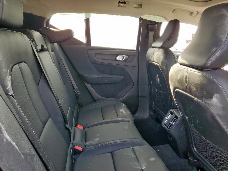 Photo 10 from auction – 2025 VOLVO XC40 PLUS with VIN YV4L12UCXS2598323