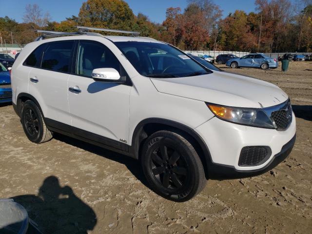Photo 4 from auction – 2013 KIA SORENTO LX with VIN 5XYKTDA26DG338347