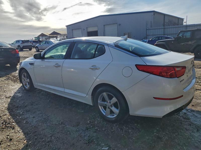 Photo 2 from auction – 2015 KIA OPTIMA with VIN KNAGM4A73F5608982