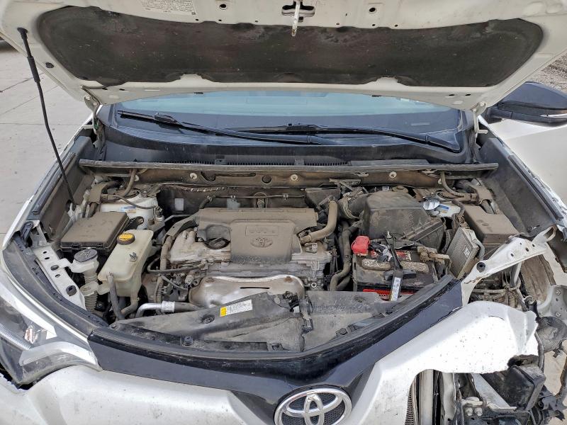 Photo 12 from auction – 2016 TOYOTA RAV4 SE with VIN 2T3NFREV1GW263603