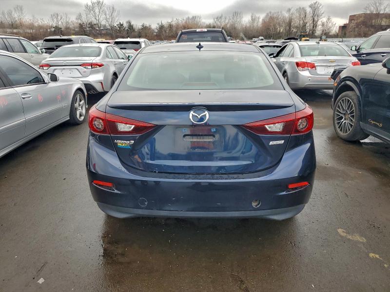 Photo 6 from auction – 2018 MAZDA 3 TOURING with VIN 3MZBN1V36JM226543