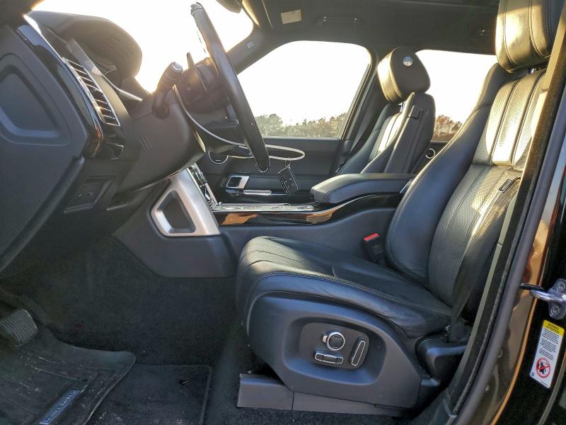 Photo 7 from auction – 2016 LAND ROVER RANGE ROVER with VIN SALGS2KF2GA299414