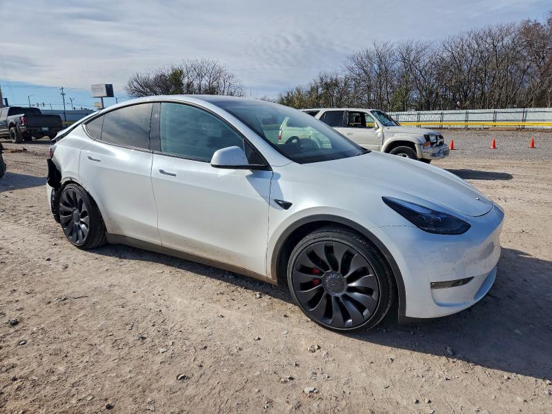 Photo 4 from auction – 2024 TESLA MODEL Y with VIN 7SAYGDEF0RA331615