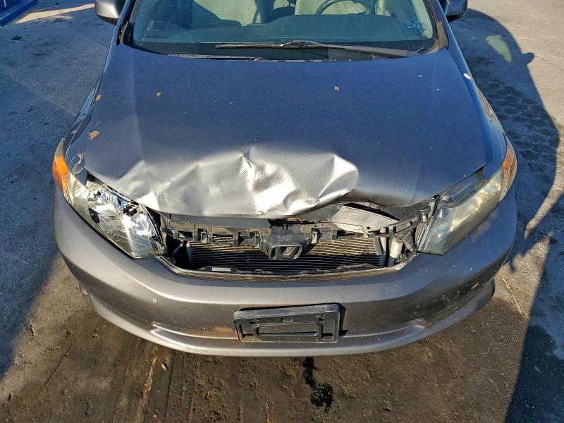 Photo 11 from auction – 2012 HONDA CIVIC LX with VIN 19XFB2F53CE062412