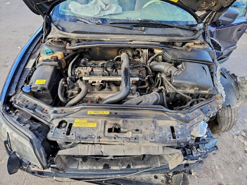 Photo 11 from auction – 2001 VOLVO V70 XC with VIN YV1SZ58D911029263