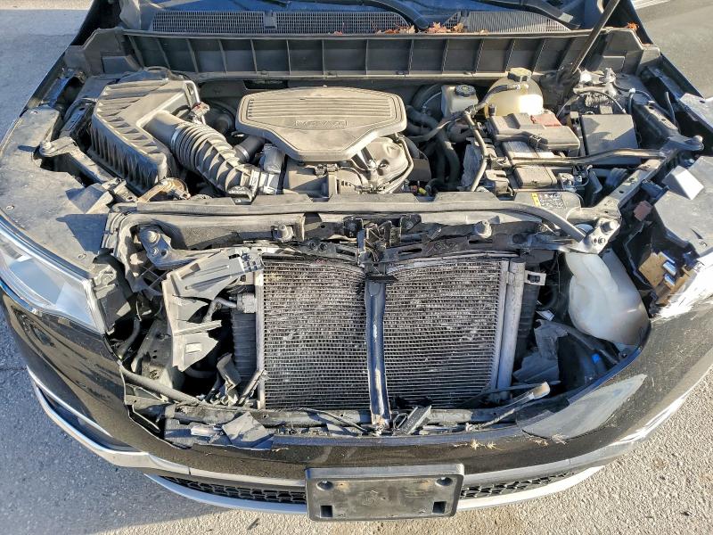Photo 11 from auction – 2017 GMC ACADIA SLT with VIN 1GKKNULS9HZ249391
