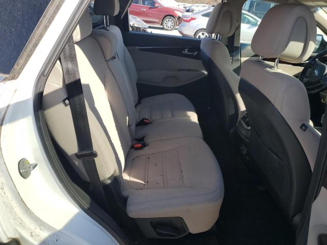 Photo 11 from auction – 2016 KIA SORENTO LX with VIN 5XYPGDA34GG056831