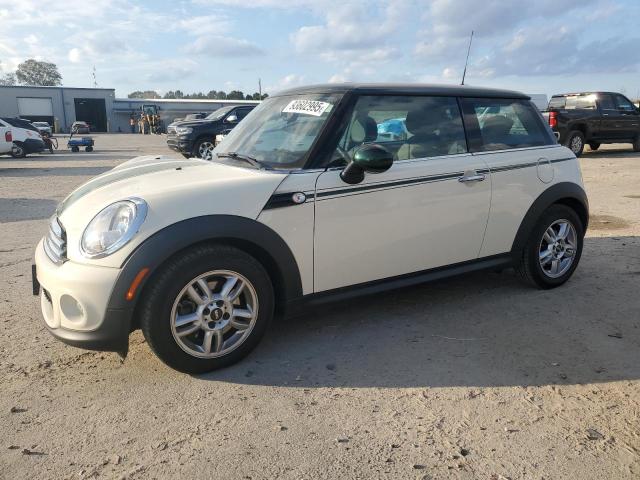 MINI COOPER 2013 with VIN WMWSU3C57DT690336 - Photo from auction