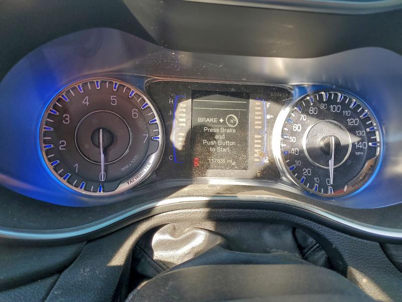 Photo 9 from auction – 2015 CHRYSLER 200 LIMITE with VIN 1C3CCCAG8FN734032