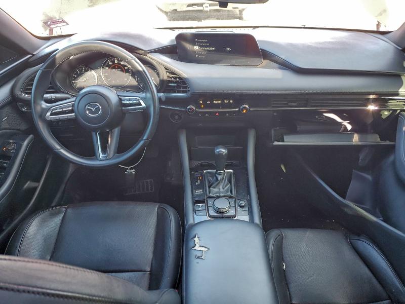 Photo 8 from auction – 2019 MAZDA 3 PREMIUM with VIN JM1BPBNMXK1134801