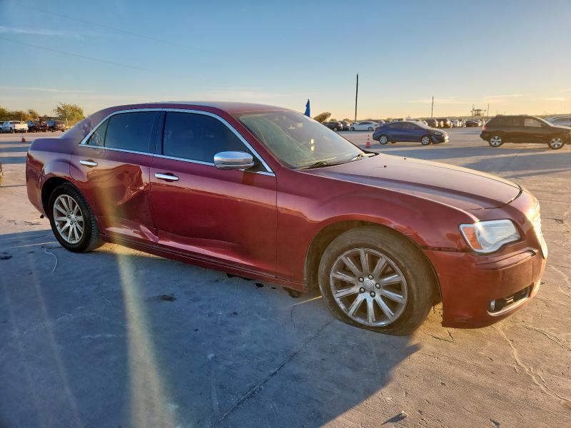 Photo 4 from auction – 2014 CHRYSLER 300C with VIN 2C3CCAEG2EH183828