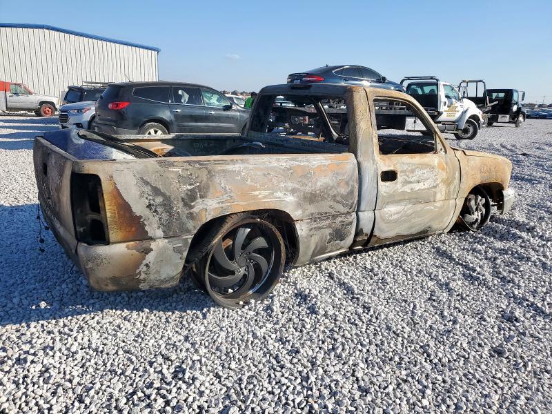 Photo 3 from auction – 2003 CHEVROLET SILVERADO with VIN 1GCEC14V23Z311759