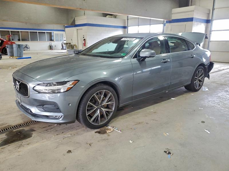 VOLVO S90 T5 MOM 2018 con VIN LVY982MK9JP035497 - Foto de la subasta