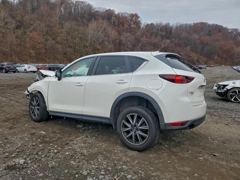 Photo 2 from auction – 2018 MAZDA CX-5 TOURI with VIN JM3KFBCM4J0303258