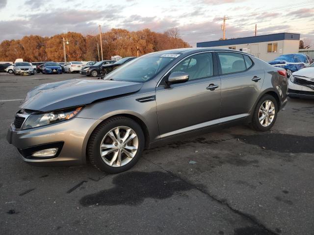 KIA OPTIMA EX 2013 مع رقم تعريف المركبة 5XXGN4A72DG165541 - صورة من المزاد