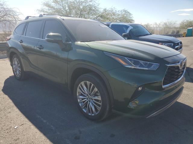 Foto 4 de la subasta – 2023 TOYOTA HIGHLANDER con VIN 5TDKDRAH2PS510542