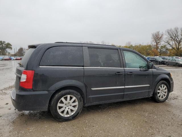 Photo 3 from auction – 2016 CHRYSLER TOWN & COU with VIN 2C4RC1BG0GR213027