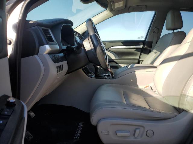 Photo 7 from auction – 2017 TOYOTA HIGHLANDER with VIN 5TDJZRFH7HS462754