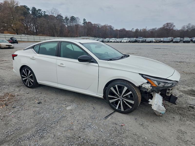 Photo 4 from auction – 2019 NISSAN ALTIMA SR with VIN 1N4BL4CV3KN310945