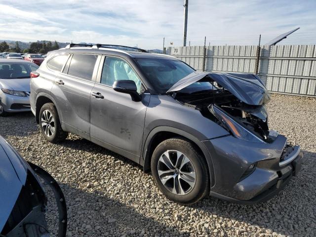 Photo 4 from auction – 2023 TOYOTA HIGHLANDER with VIN 5TDKARAH4PS526363